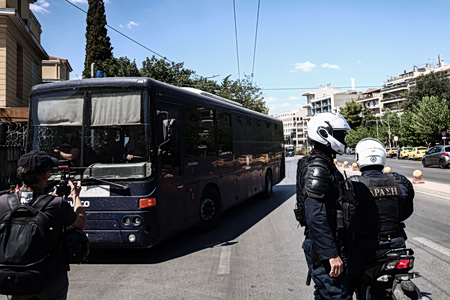 Ενοχοι οι δύο αστυνομικοί για το βιασμό στο Α.Τ. Ομόνοιας