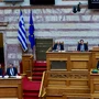 Βουλή: Μάχη Μητσοτάκη – Ανδρουλάκη για την ακρίβεια