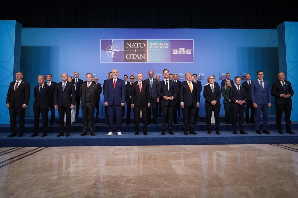 Σε δυο βάρκες η κυβέρνηση | Επικαιρότητα στο PlusTV.gr