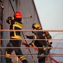 Υπό μερικό έλεγχο η φωτιά στο θέατρο Μπάντμιντον