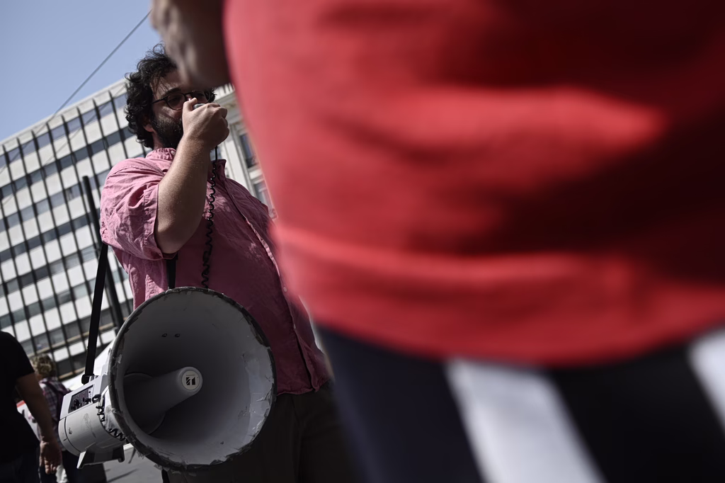 ΑΔΕΔΥ: Πανελλαδική στάση εργασίας και πορεία στη Βουλή
