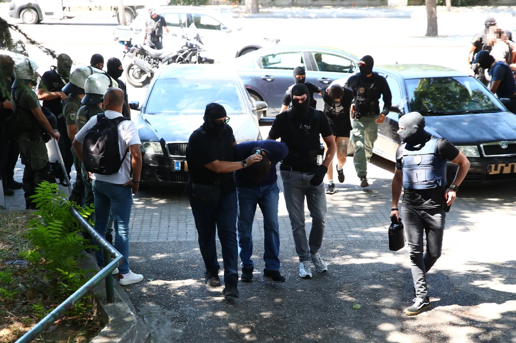 Θεσσαλονίκη: Προφυλακίστηκαν οι δύο για την εμπρηστική επίθεση – Τι ισχυρίστηκαν