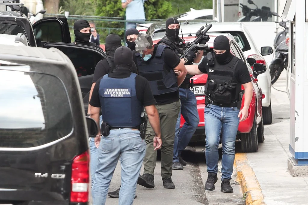 Marfin: Στο κάδρο δύο νέοι ύποπτοι – Στην ανακρίτρια οι συλληφθέντες