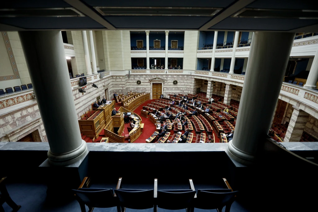 Καμία συναίνεση στην επιτροπή Αναθεώρησης του Συντάγματος – Πότε είναι οι ψηφοφορίες