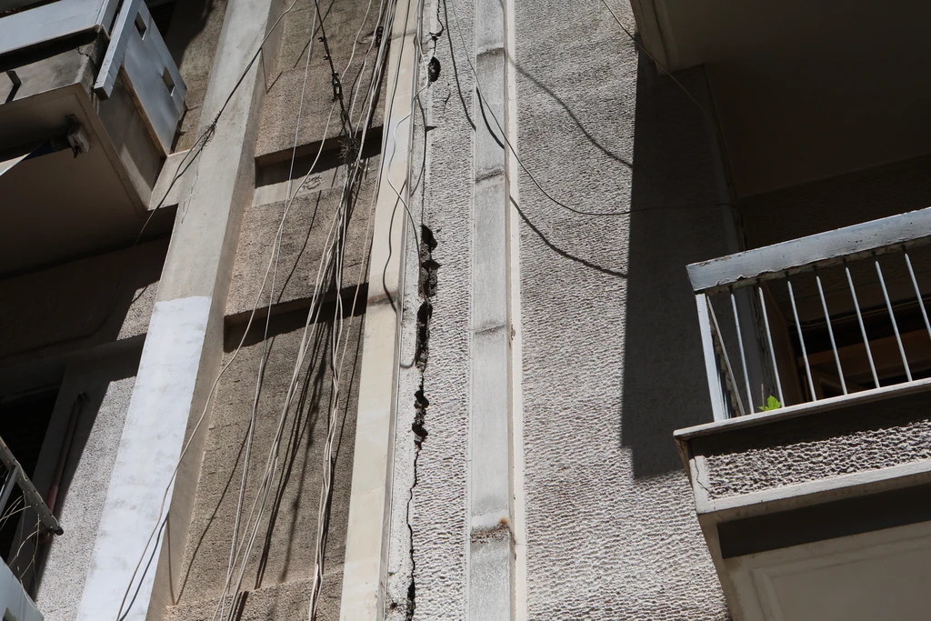Κυψέλη: Τι απαντά η Ελληνικό Μετρό για τις ρωγμές στα σπίτια