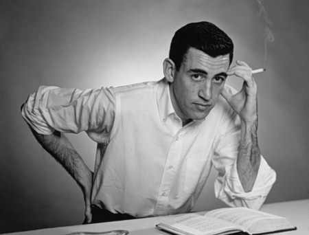 75 Χρόνια «Φύλακας στη Σίκαλη»: Η άφθαρτη εφηβεία του Τζ. Ντ. Σάλιντζερ