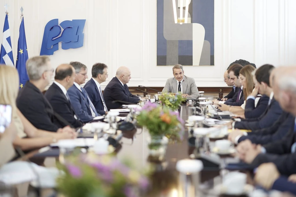 Δωρεά 160 εκατ. ευρώ από τις τράπεζες για την αναβάθμιση ΕΚΠΑ, ΑΠΘ και ΕΜΠ