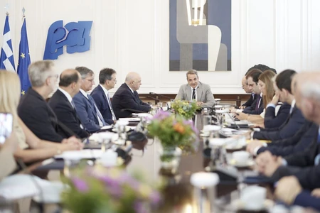 Δωρεά 160 εκατ. ευρώ από τις τράπεζες για την αναβάθμιση ΕΚΠΑ, ΑΠΘ και ΕΜΠ
