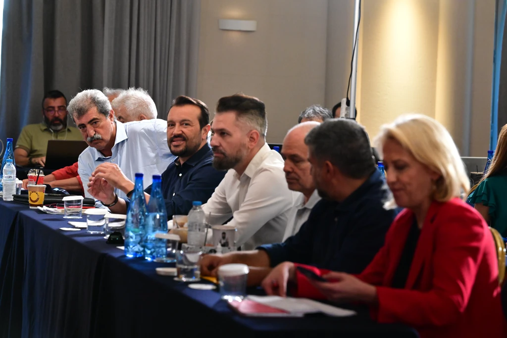 Συλλογική ηγεσία στον ΣΥΡΙΖΑ με φόντο τις εκλογές – Νέος γραμματέας ο Παππάς