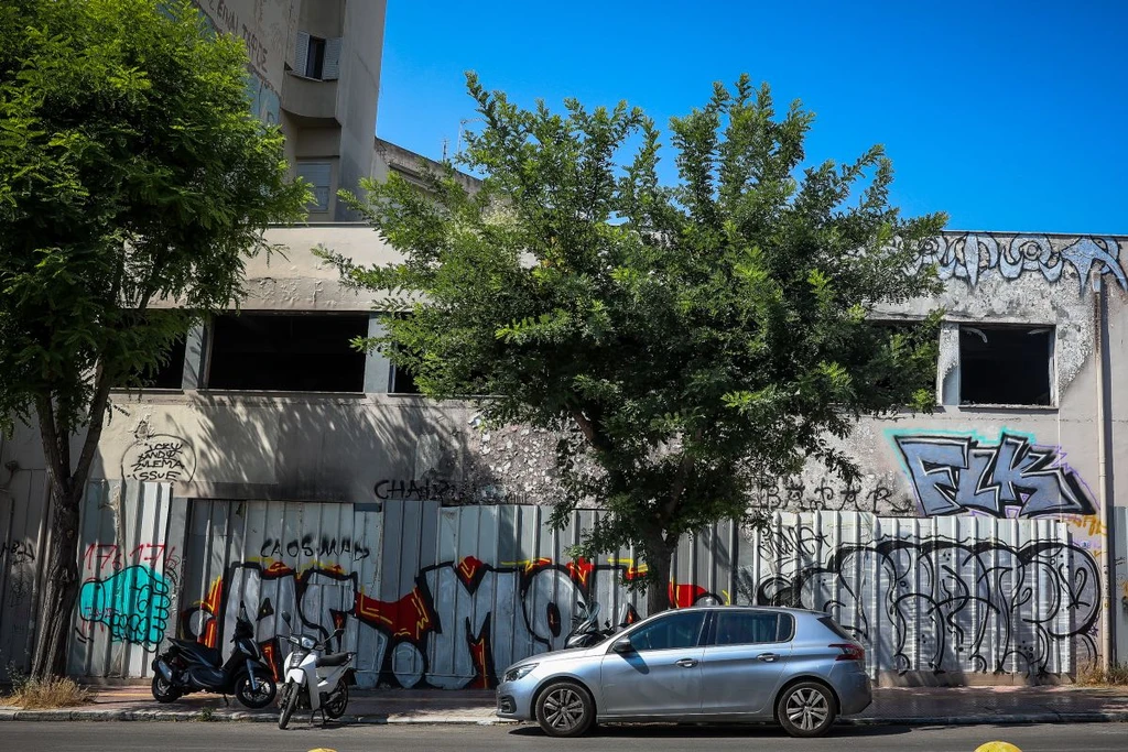 Κυψέλη: Απροσδιόριστη η αιτία θανάτου της γυναίκας στη βαλίτσα