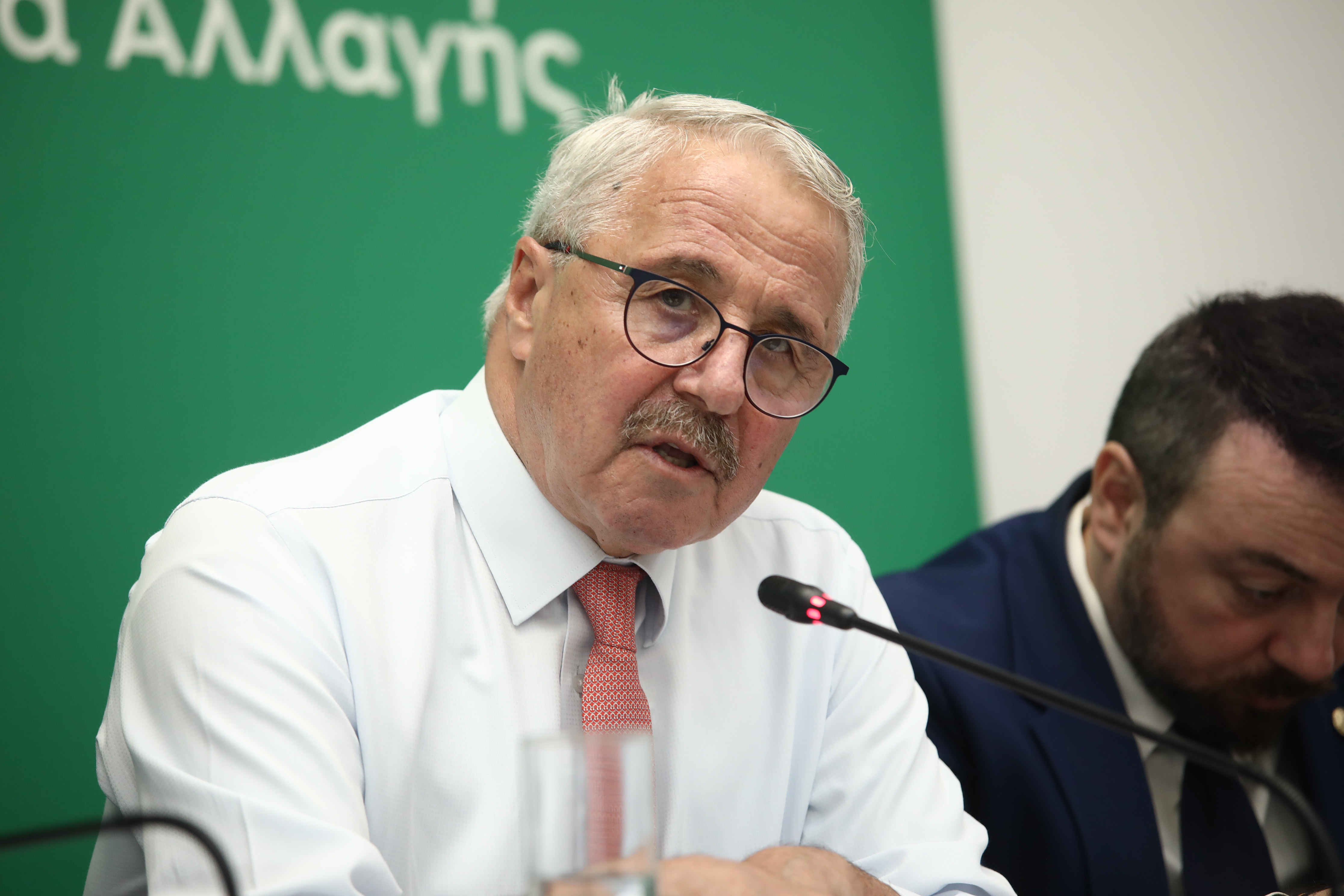 Μανιάτης