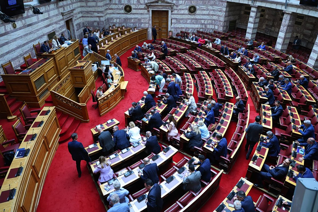 Συνταγματική Αναθεώρηση: Ξεκινά η συζήτηση χωρίς συναίνεση