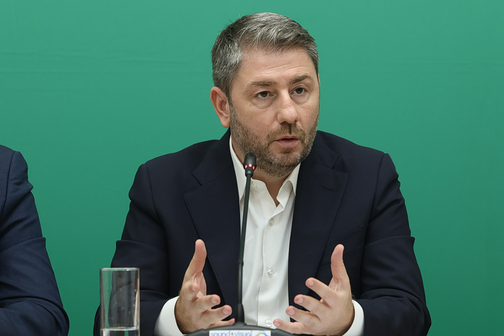 Ανδρουλάκης για Μάτι: Το “ποτέ ξανά” να γίνει μια διαρκής πολιτική δέσμευση | Επικαιρότητα στο PlusTV.gr