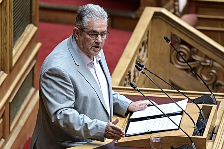 Κουτσούμπας: «Σκορποχώρι ο ΣΥΡΙΖΑ» – Πυρά κατά Τσίπρα, ΠαΣοΚ και ΝΔ