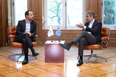 Μητσοτάκης – Χριστοδουλίδης: «Τώρα είναι η ώρα για πρόοδο στο Κυπριακό», η «κρίσιμη συγκυρία»