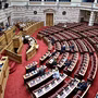 Τα ανοιχτά μέτωπα και οι παραφωνίες
