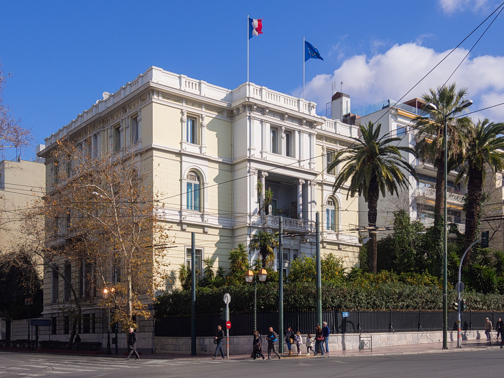 Τηλεφώνημα για βόμβα στη γαλλική πρεσβεία – Κλειστή η Ακαδημίας