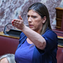 Σφοδρή σύγκρουση Κωνσταντοπούλου – Αραμπατζή: Οι αιχμές για Τέμπη και ΟΠΕΚΕΠΕ