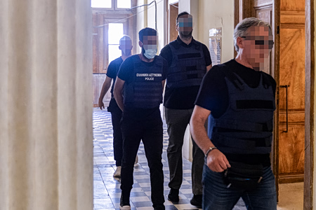 Σύρος: «Νόμιζε πως η γυναίκα μου ήταν μόνη της» – Η απολογία του 41χρονου για το θάνατο της διασώστριας
