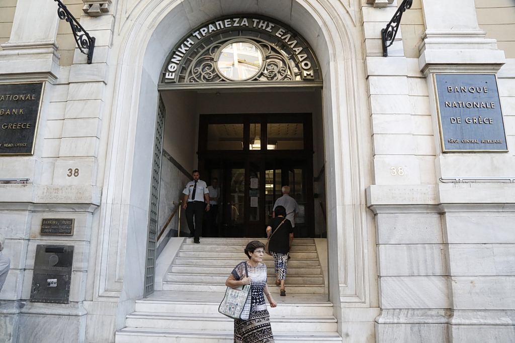 Τράπεζες – Καταθέσεις: Ρεκόρ 15ετίας, ξεπέρασαν τα 153 δισ. ευρώ – Πού βρέθηκαν τα λεφτά; | Επικαιρότητα στο PlusTV.gr
