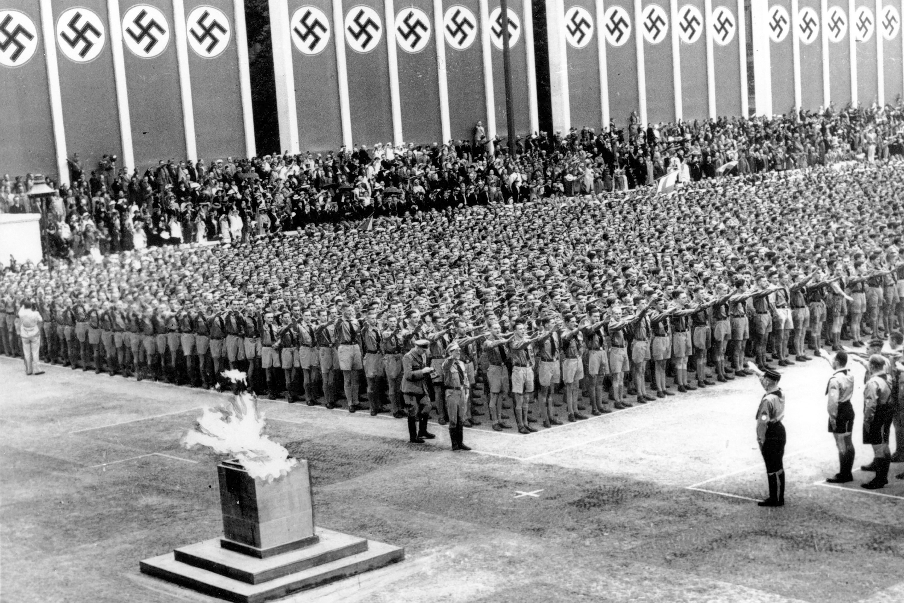Ολυμπιακοί Αγώνες 1936: Όταν η σβάστικα υψώθηκε πάνω από την ολυμπιακή φλόγα