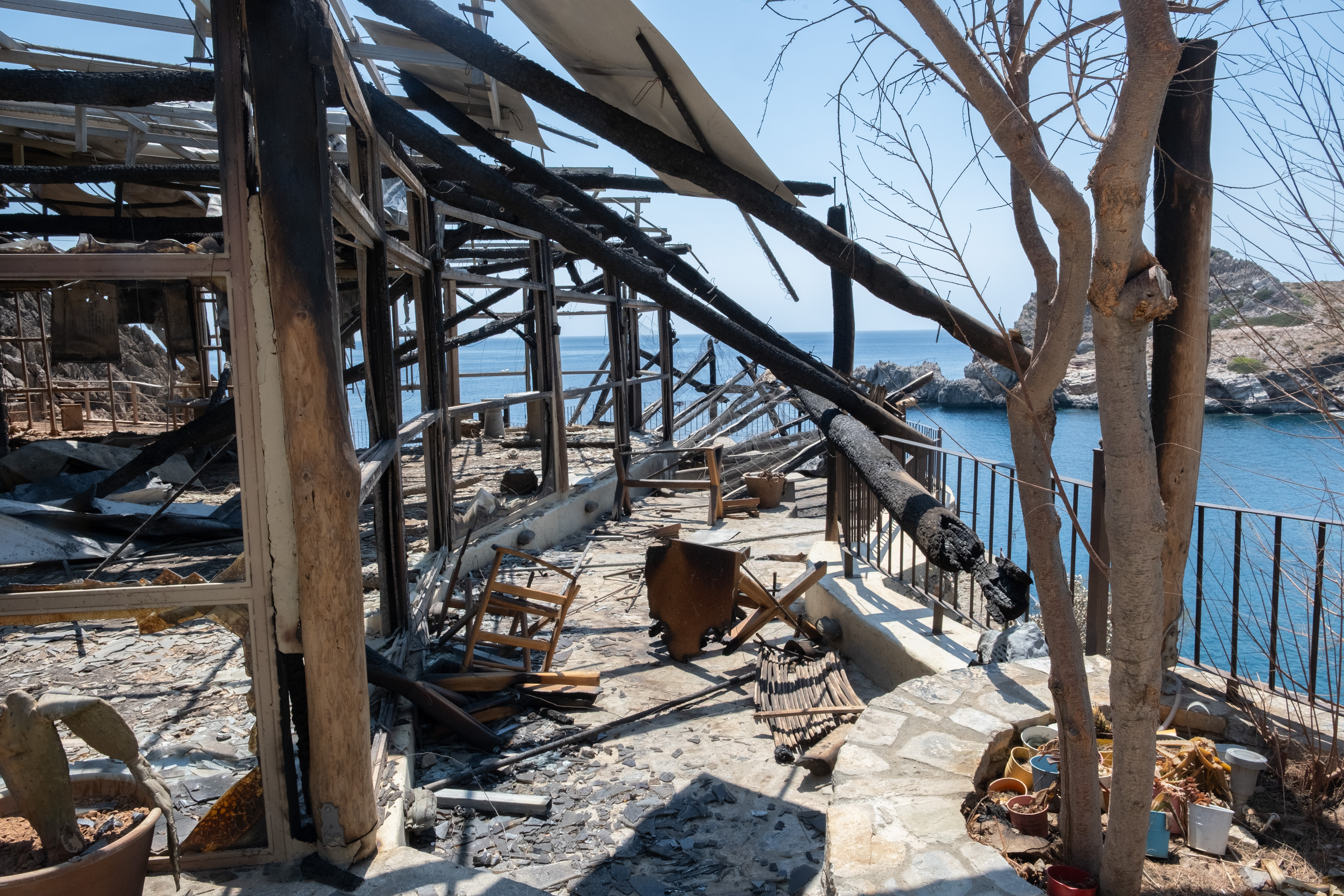 Πυρκαγιές: Πώς θα πάρετε τις άμεσες αποζημιώσεις - Αναλυτικός οδηγός, δικαιολογητικά, προθεσμίες