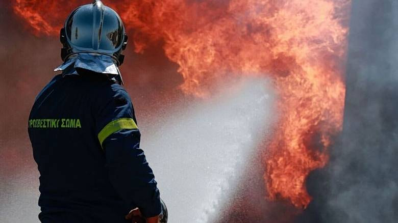 Φωτιά τώρα στο Σπαθοβούνι Κορινθίας | Επικαιρότητα στο PlusTV.gr