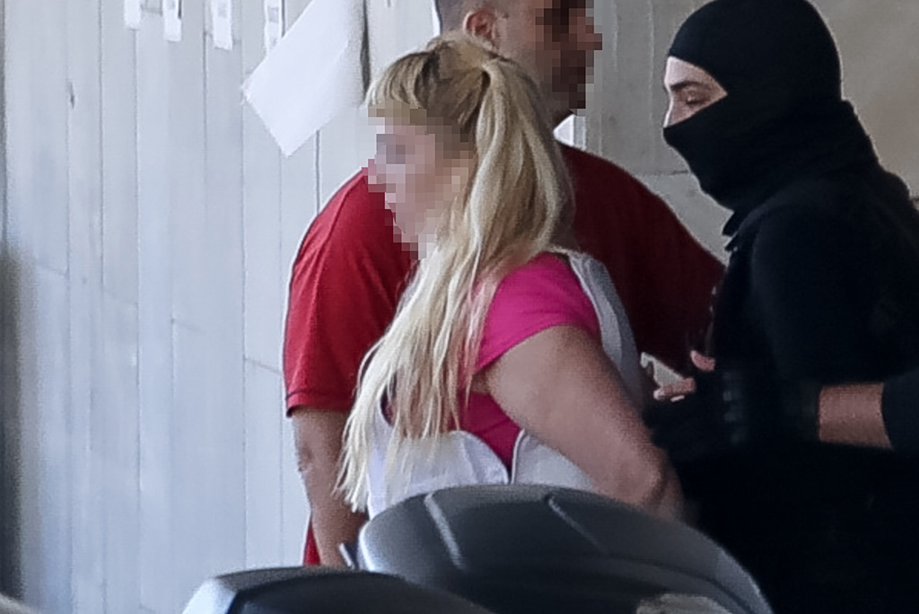 Υπόθεση Marfin: Στην ανακρίτρια η 46χρονη – Το χρονικό της έκδοσης, τα στοιχεία της ΕΛ.ΑΣ. | Επικαιρότητα στο PlusTV.gr