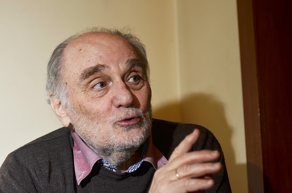 Στέλιος Ράμφος: «Δεν θεωρώ τον εαυτό μου φιλόσοφο, φιλοφιλόσοφος είμαι. Αν εγώ είμαι φιλόσοφος, τότε τι ήταν ο Πλάτων;»