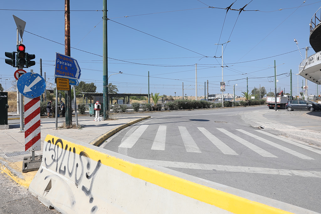 Στην κυκλοφορία η νέα οδική γέφυρα στη Λεωφόρο Εθνάρχου Μακαρίου, στο ύψος του Ιλισσού ποταμού