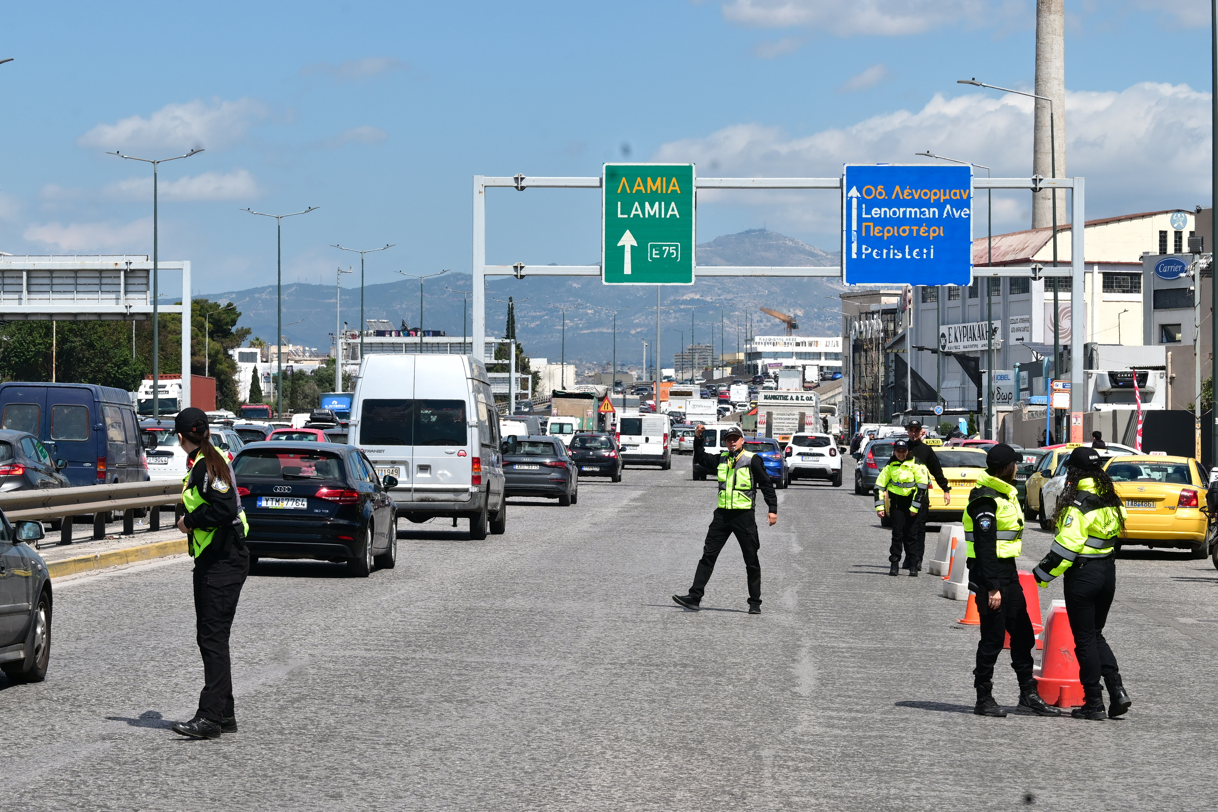 Έξοδος Δεκαπενταύγουστου: Τα μέτρα της τροχαίας στις Εθνικές Οδούς - Τι ισχύει για τα φορτηγά