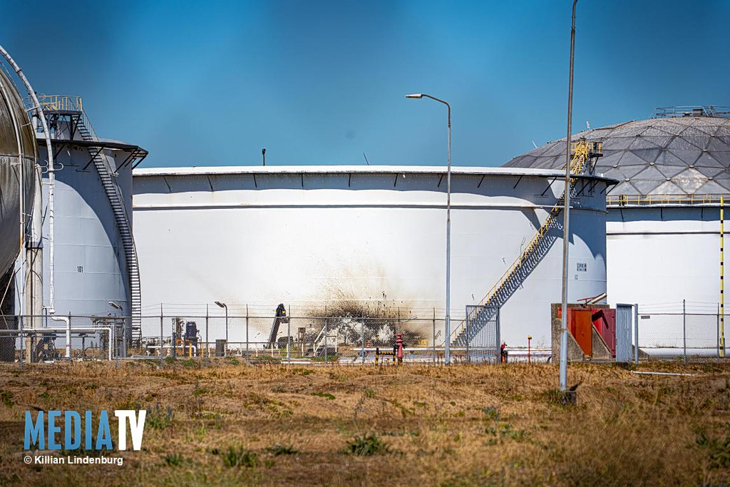 Ολλανδία: Eνας νεκρός από έκρηξη σε διυλιστήριο στο λιμάνι του Ρότερνταμ | Επικαιρότητα στο PlusTV.gr