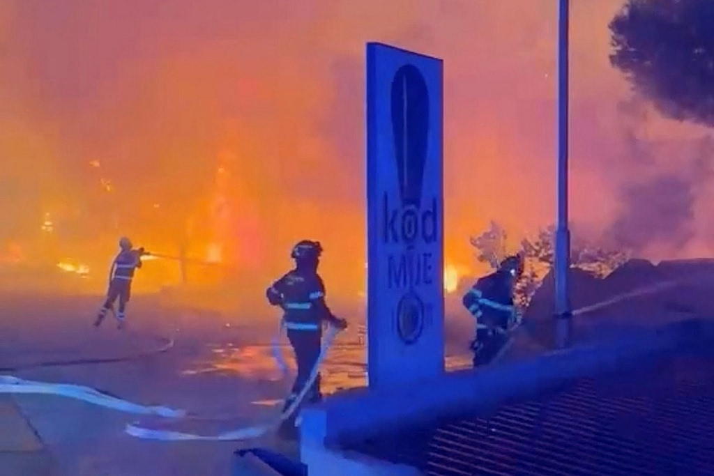 Πύρινα μέτωπα σε Γερμανία, Γαλλία και Κροατία – Εκκενώσεις περιοχών | Επικαιρότητα στο PlusTV.gr