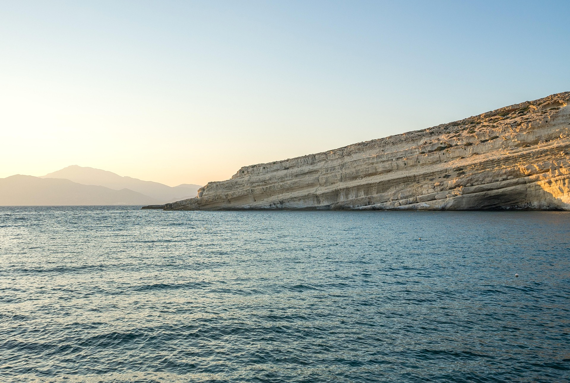 Το ελληνικό νησί που δεν έχει αεροδρόμιο, έχει 300 κατοίκους και κέρδισε την Ευρώπη