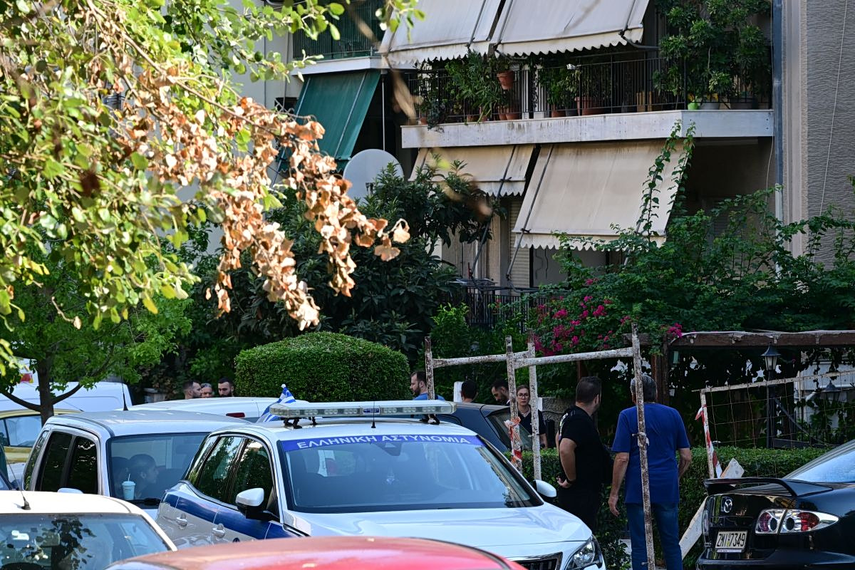 Νέα Σμύρνη: Την ανάγκασε να γονατίσει και την εκτέλεσε - Η 45χρονη δεχόταν απειλές