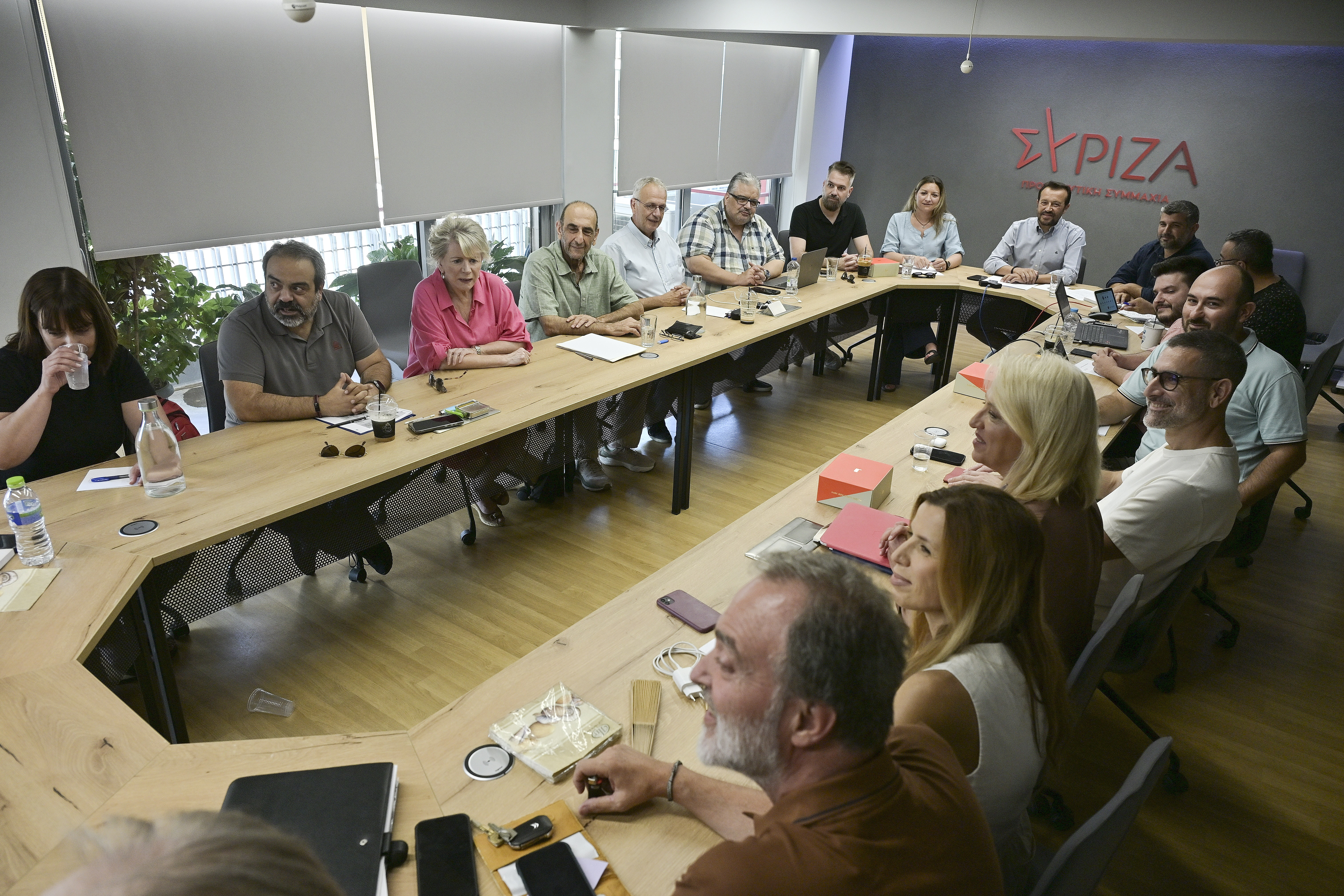 Επανεκκίνηση ΣΥΡΙΖΑ με «τελεσίγραφο» για τις έδρες και το βλέμμα στη ΔΕΘ - Το μήνυμα σε Τσίπρα