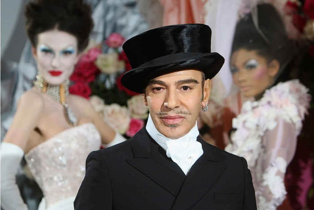 Met Gala: Γιατί ακυρώθηκε αφιέρωμα στο Τζον Γκαλιάνο – Ο ρόλος του αντισημιτισμού | Επικαιρότητα στο PlusTV.gr