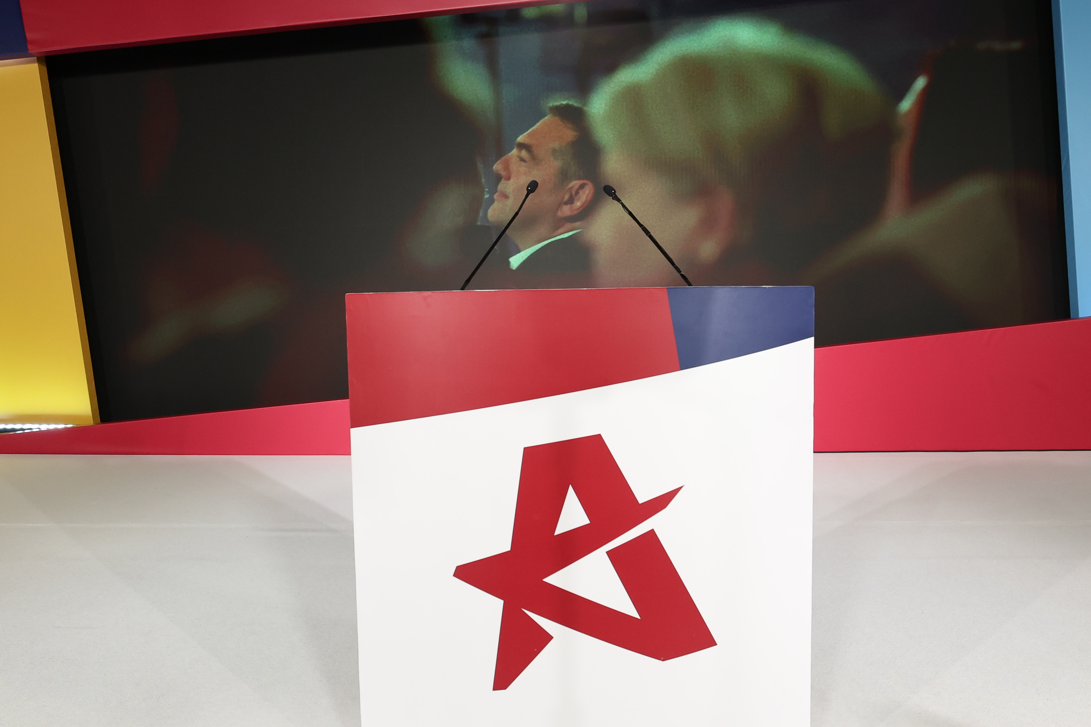 O Aλέξης Τσίπρας παρουσιάζει το οικονομικό πρόγραμμα της ΕΛΑΣ – Ζωντανά η ομιλία του