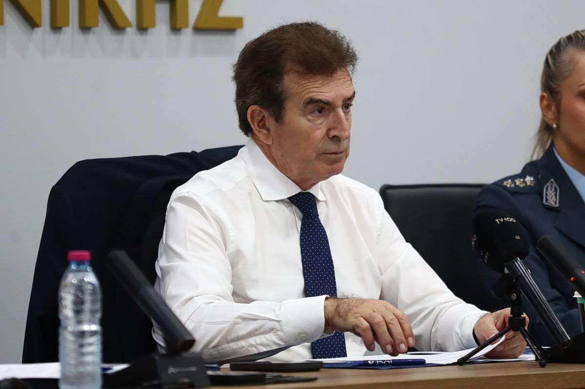 Χρυσοχοΐδης: Θα γίνουν κακούργημα οι απάτες κατά ηλικιωμένων