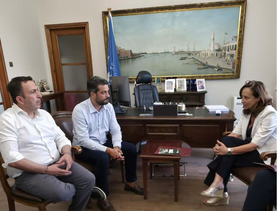 ΠαΣοΚ στην Κρήτη: Το δείπνο Ανδρουλάκη, η 3η Σεπτέμβρη και οι απρόσμενες στάσεις | Επικαιρότητα στο PlusTV.gr