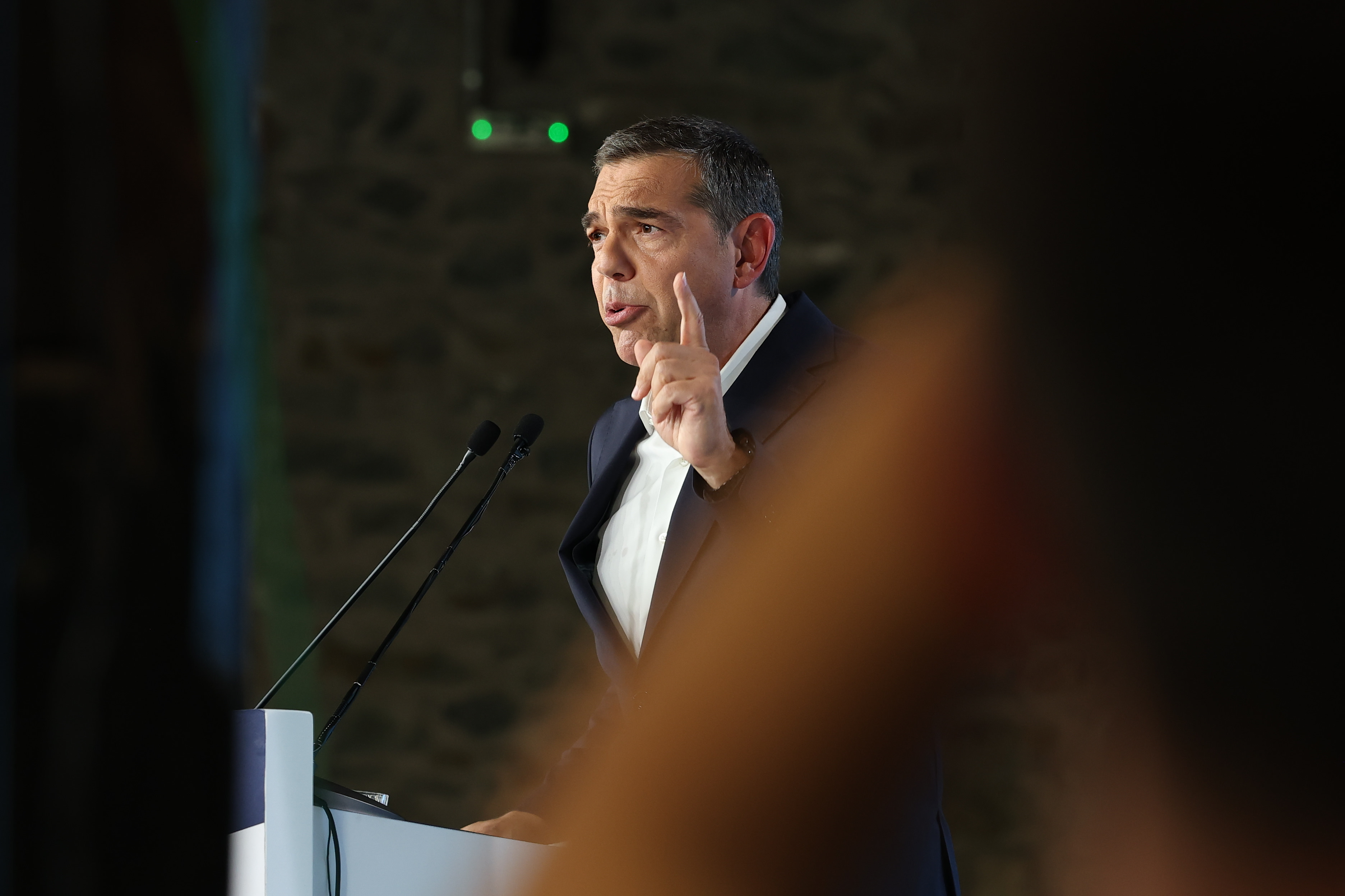 Άρχισαν οι διευκρινίσεις