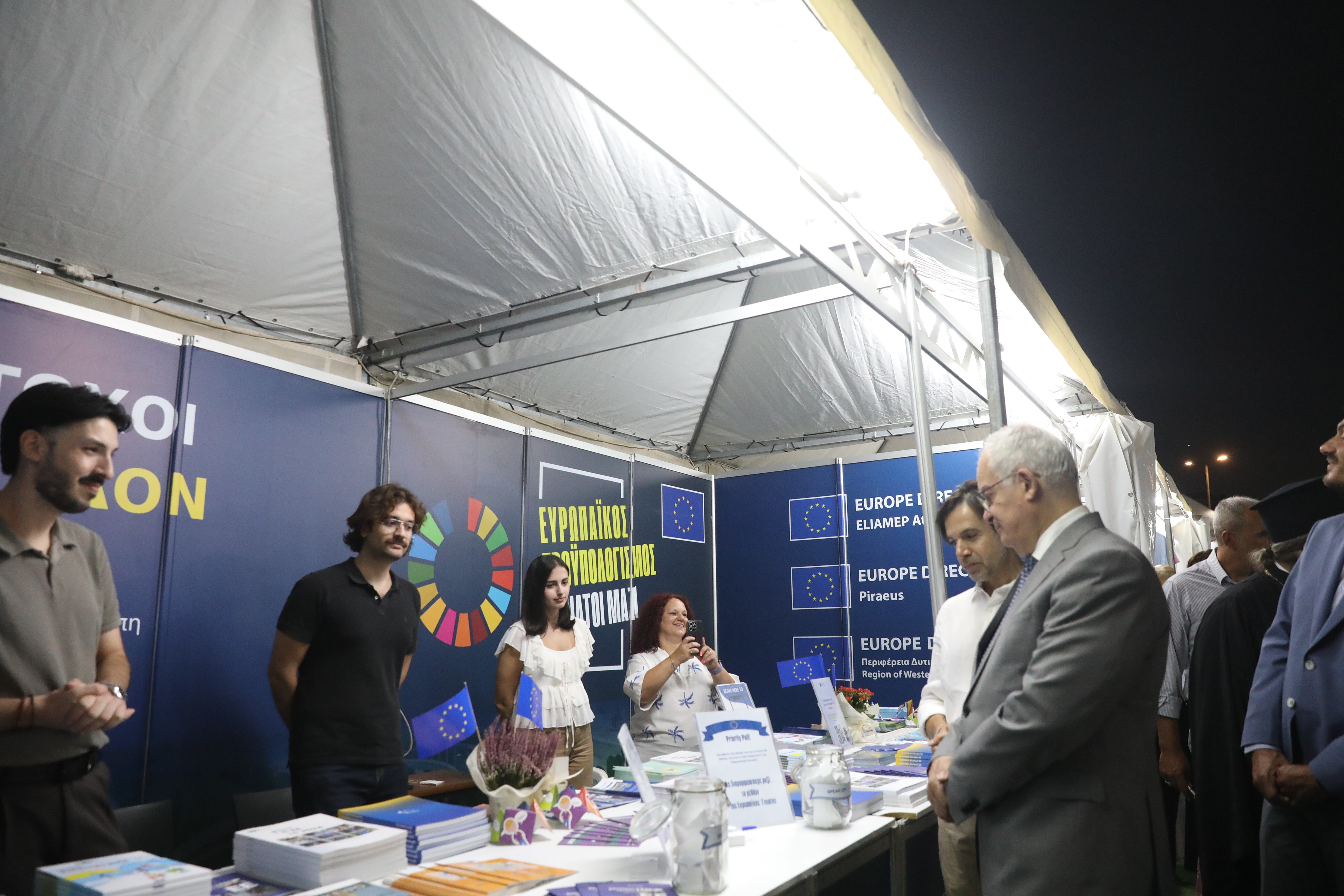 54ο Φεστιβάλ Βιβλίου: Άνοιξε τις πύλες του στο Πεδίον του Άρεως – Παρουσία Τασούλα τα εγκαίνια