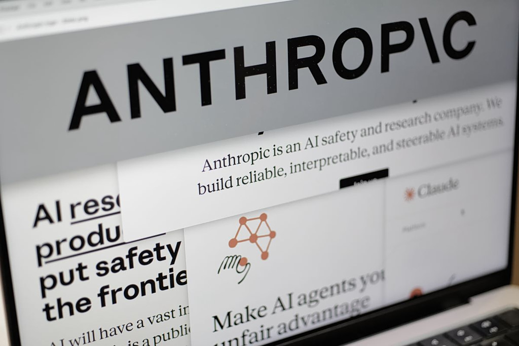 Anthropic: Ερευνητής αποχωρεί φοβούμενος ότι η AI θα ξεφύγει από τον έλεγχο | Επικαιρότητα στο PlusTV.gr