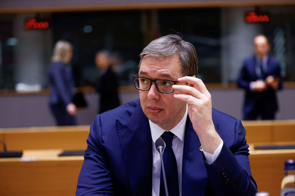 Σερβία: Πρόωρες εκλογές με φόντο τη λαϊκή οργή για το Νόβι Σαντ – Το στοίχημα του Βούτσιτς | Επικαιρότητα στο PlusTV.gr