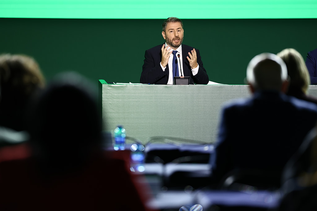 ΠαΣοΚ: Το «παραλυτικό άγχος» Τσίπρα και η απάντηση σε Καμμένο | Επικαιρότητα στο PlusTV.gr