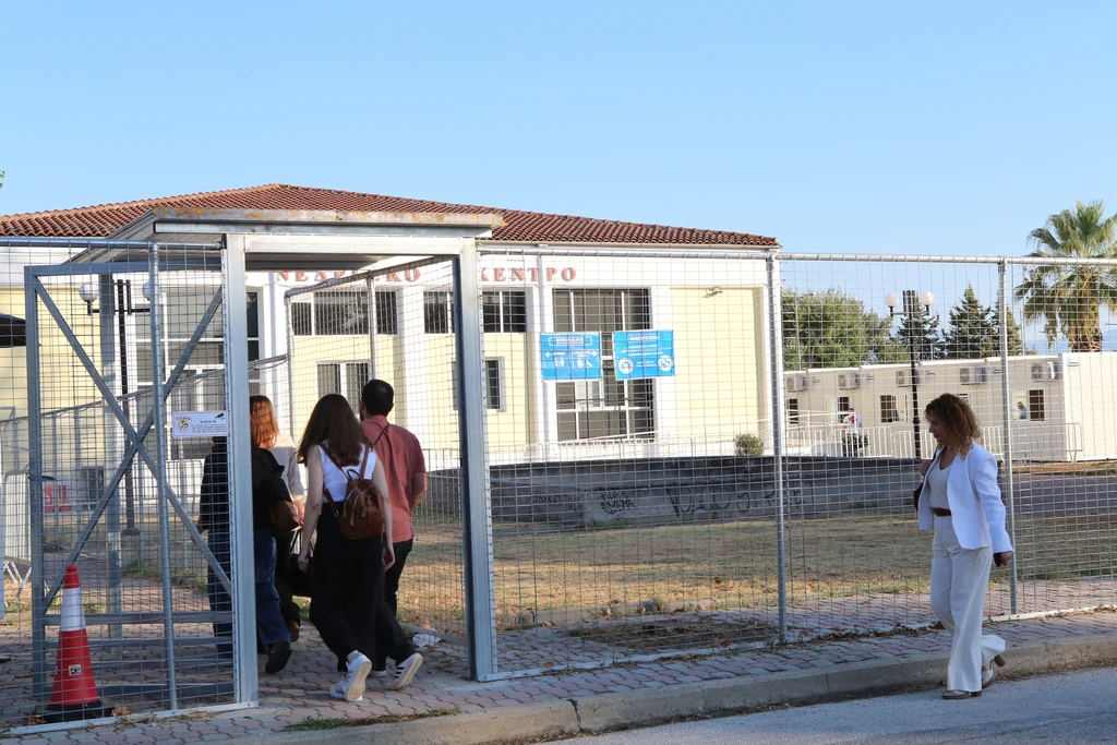 Δίκη Τέμπη: Τι κατέθεσαν πατέρας και αδερφός για το θάνατο της Φραντζέσκας Μπέζα | Επικαιρότητα στο LivePress.gr