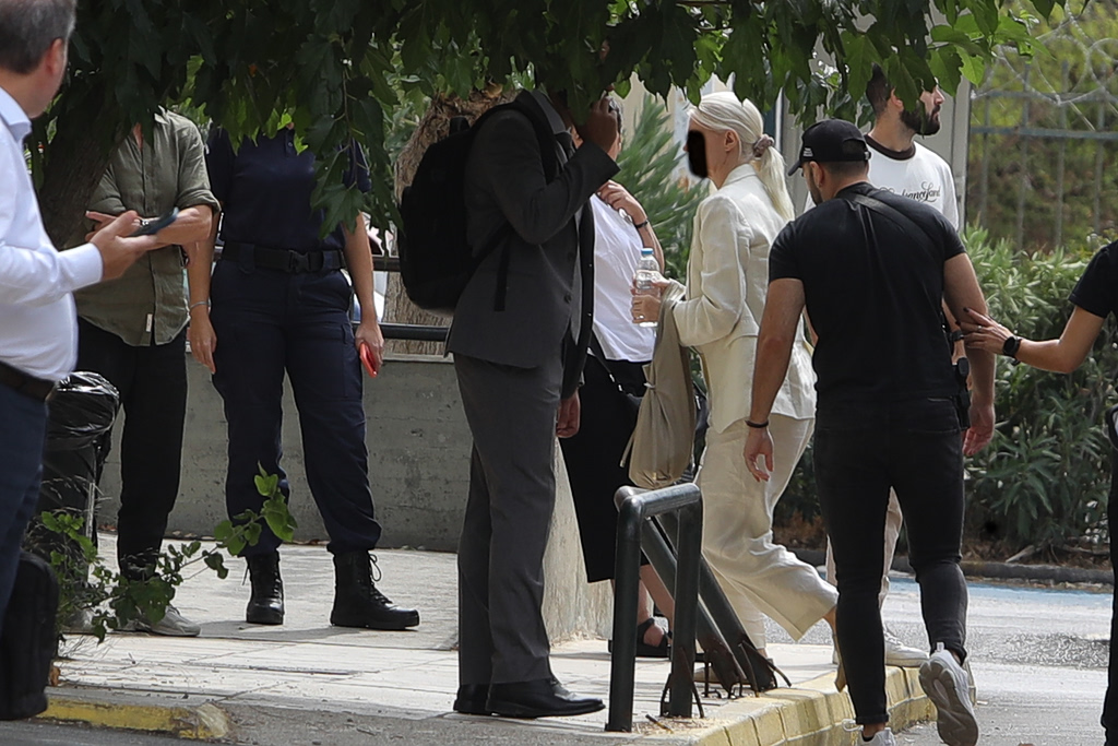 «Έχουμε πολλούς αγύρτες γιατρούς»: Οι αποκαλύψεις από καθηγητή του ΕΚΠΑ | Επικαιρότητα στο LivePress.gr