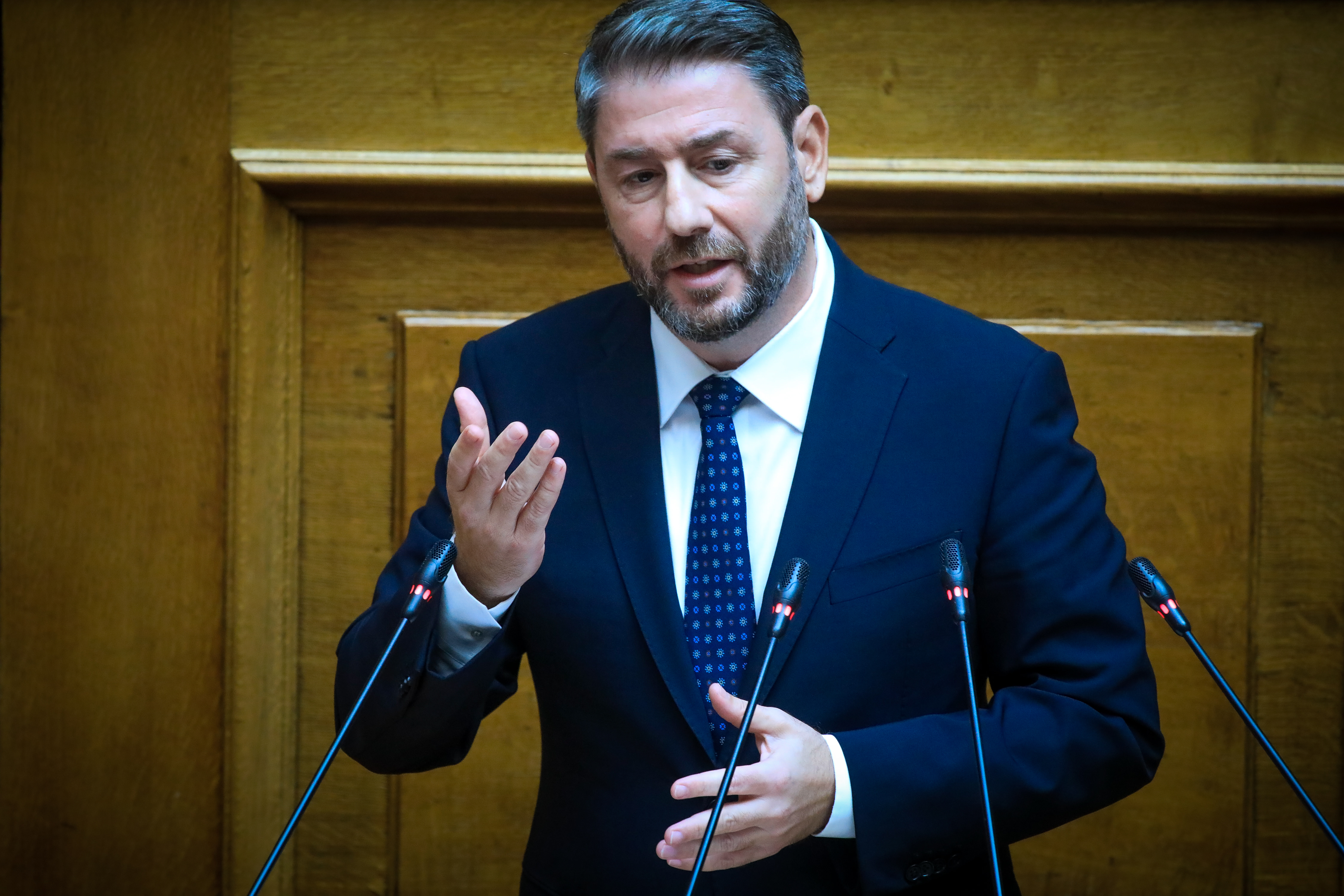Ανδρουλάκης κατά Μητσοτάκη: Η «δημοκρατική εναλλαγή» δεν είναι απειλή για τη χώρα