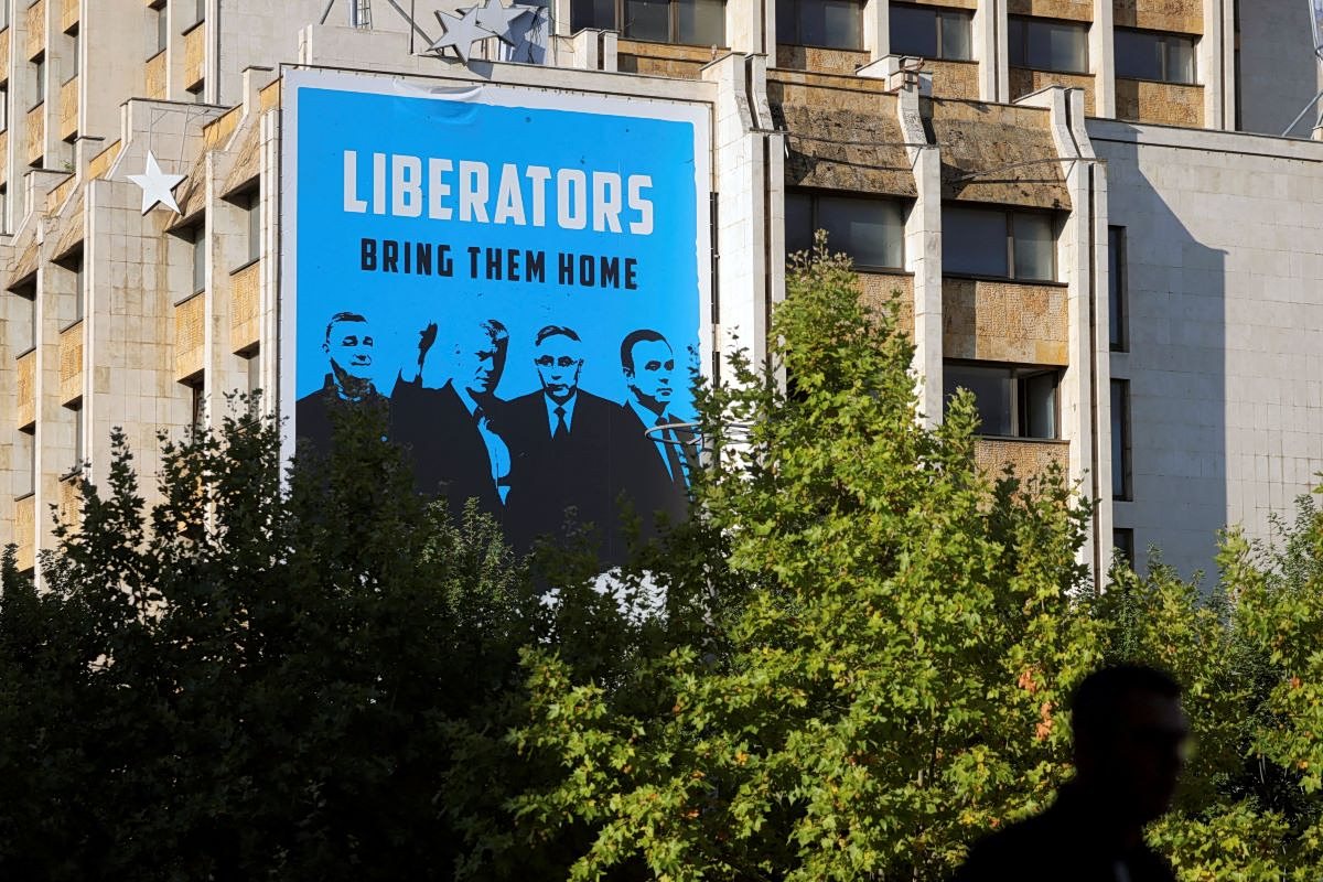 Χάγη: Ο Θάτσι καταδικάστηκε σε 25 χρόνια για εγκλήματα πολέμου με τον UCK - Αντιδράσεις στο Κόσοβο