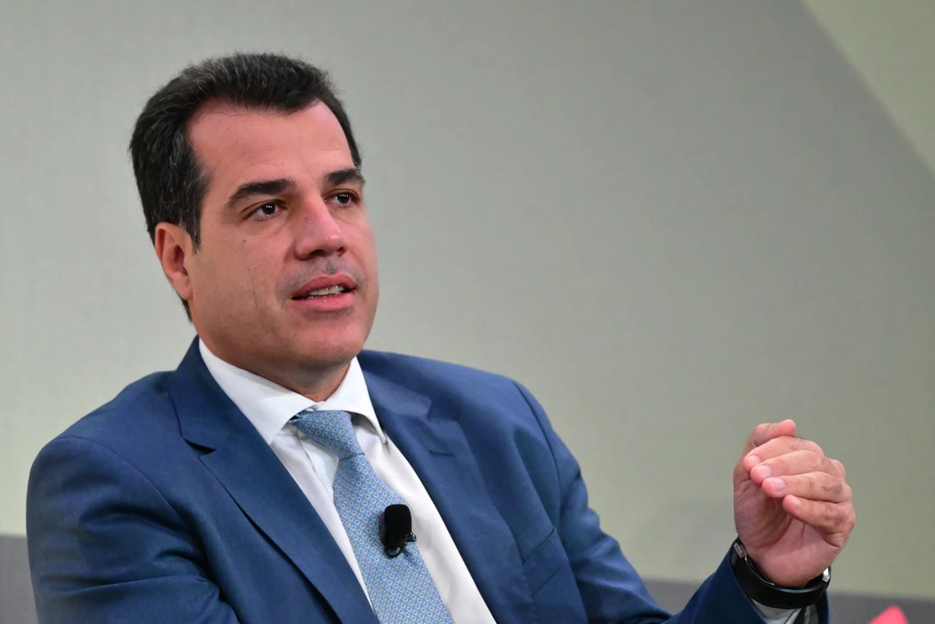 Πλεύρης για γιατρούς Μαζωνάκη: «Δεν θεωρώ παράλογο που πήρα τηλέφωνο» – Τι είπε για τη γνωριμία τους